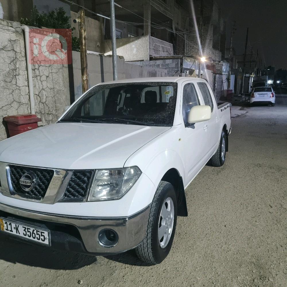 نيسان نافارا